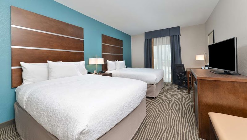 Hampton Inn & Suites Des Moines Downtown - Hampton Inn & Suites Des Moines Downtown, 120 SW Water St, Des Moines, IA 50309, USA