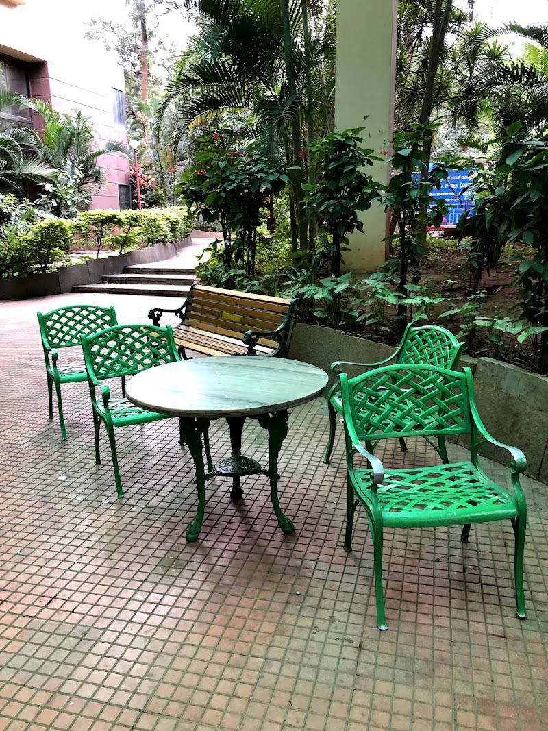 Golden Enclave Apartments - Golden Enclave Apartments 124D, HAL Old Airport Rd, Murugeshpalya, Kaveri Nagar, Bengaluru, Karnataka 560017, India