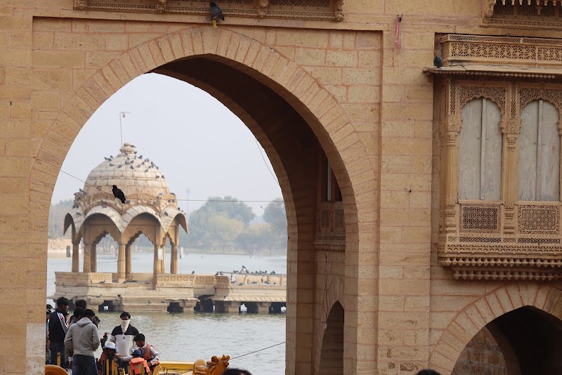 Gadiser Lake Jaisalmer - Gadiser Lake Jaisalmer, Gadisar Lake Rd, Postal Colony, Jaisalmer, Rajasthan 345001, India