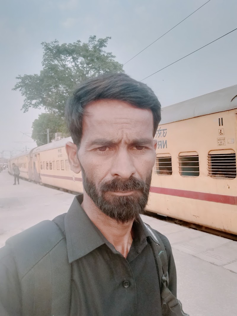 Loco Pilot Running Room (LKO/NR) - Loco Pilot Running Room (LKO/NR), RWVV+82V, Charbagh, Lucknow, Uttar Pradesh 226001, India
