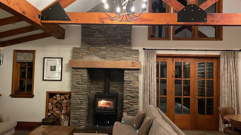 Wanaka Homestead Lodge and Cottages - Wanaka Homestead Lodge and Cottages, 1 Homestead Close, Wānaka 9305, New Zealand