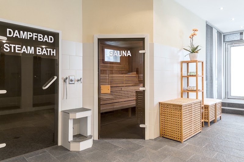 Hotel NH Danube City - Hotel NH Danube City, Wagramer Str. 21, 1220 Wien, Austria