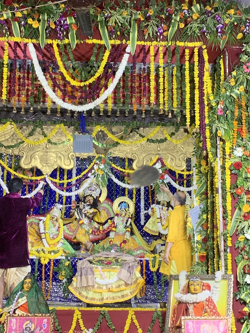 Shri Radha Damodar Mandir - Shri Radha Damodar Mandir, 69, Sewa Kunj Rd, opp. Radha Damodar Temple, Gotam Nagar, Vrindavan, Uttar Pradesh 281121, India