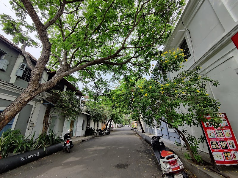 Pondicherry white town - Pondicherry white town WRPM+8PQ, Francois Martin St, White Town, Puducherry, 605001, India