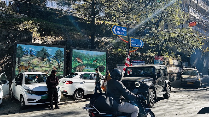 Mall Road - Mall Road, 9FR4+H9R, Mall Rd, Mallital, Nainital, Uttarakhand 263001, India