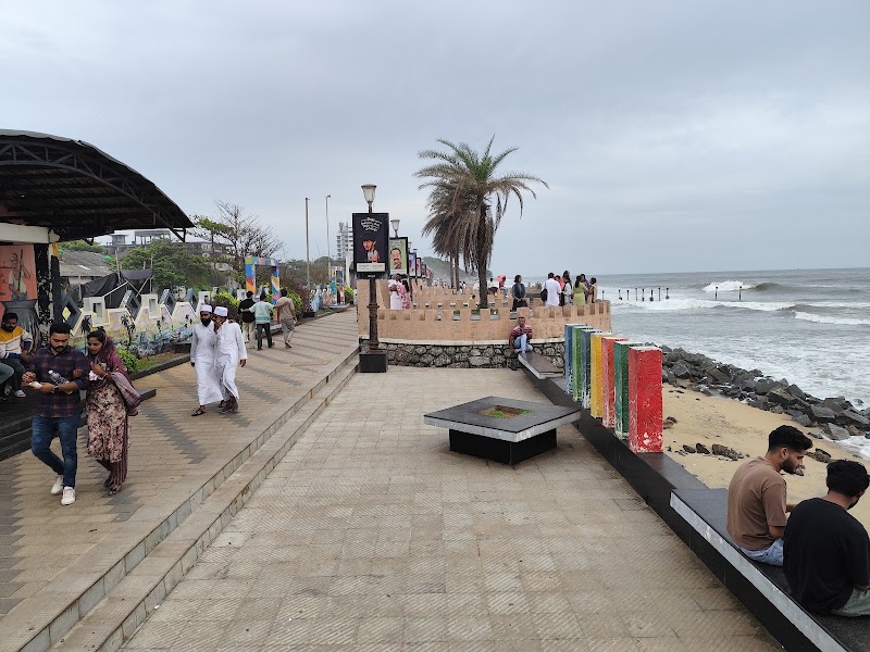 South Beach Promenade - South Beach Promenade, 6QXC+MQX, S Beach Rd, Kuttichira, Kozhikode, Kerala 673001, India