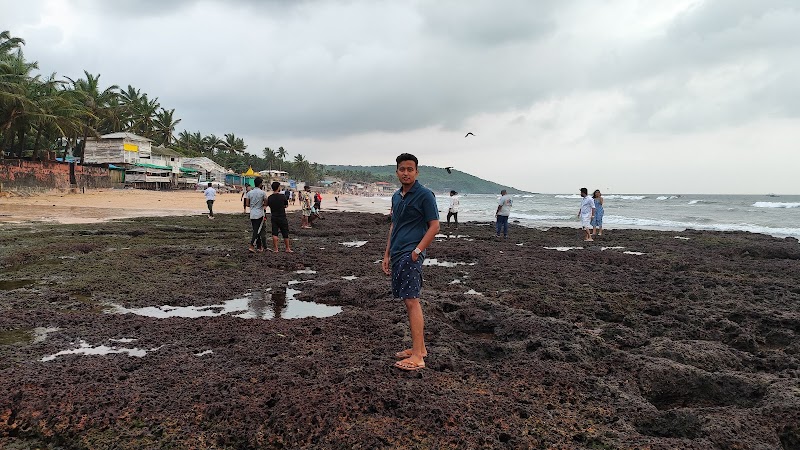 Anjuna Rock beach - Anjuna Rock beach, HPFR+2H5, Monteiro Vaddo, Anjuna, Goa 403509, India