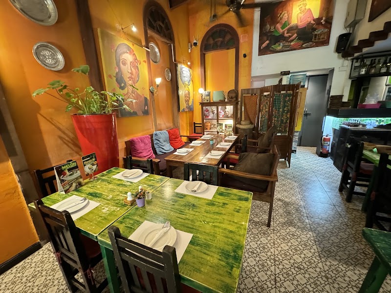 Madam Saranair Thai Food restaurant - Madam Saranair Thai Food restaurant 139/1 Soi Sukhumvit 21 (Asoke Soi 1 sub-district, Watthana, Krung Thep Maha Nakhon 10110, Thailand