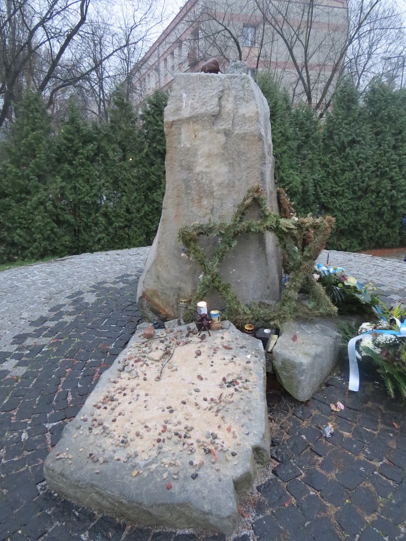 Umschlagplatz Monument - Umschlagplatz Monument, Stawki 10, 00-178 Warszawa, Poland