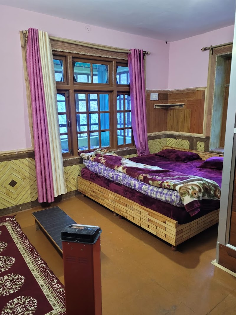 Sen Home Stay Shooling - Sen Home Stay Shooling, Manali - Leh Hwy, shooling, Himachal Pradesh 175140, India