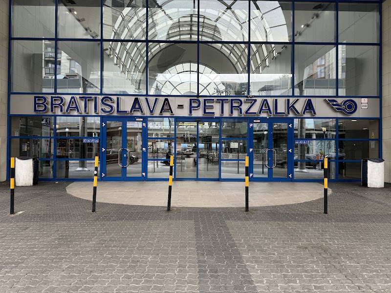 Železničná stanica Bratislava-Petržalka - Železničná stanica Bratislava-Petržalka, 851 01 Bratislava-Petržalka, Slovakia