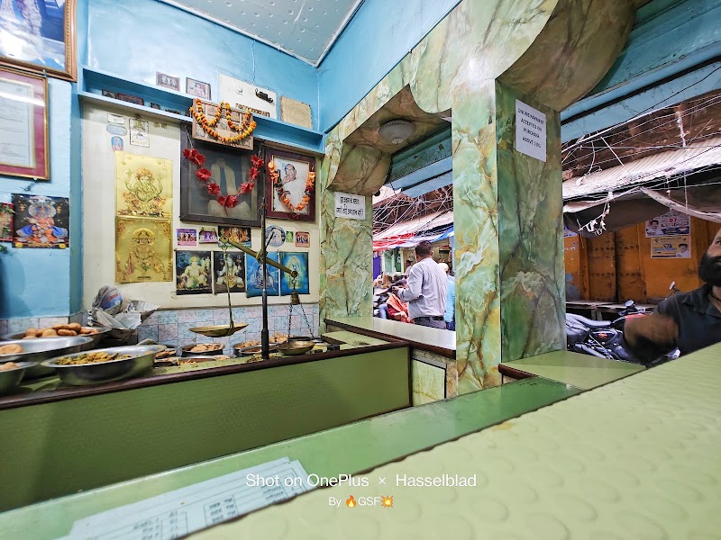 Hari Ram & Sons - Hari Ram & Sons Loknath, 16, Chowk, Malviyanagar, Prayagraj, Uttar Pradesh 211003, India