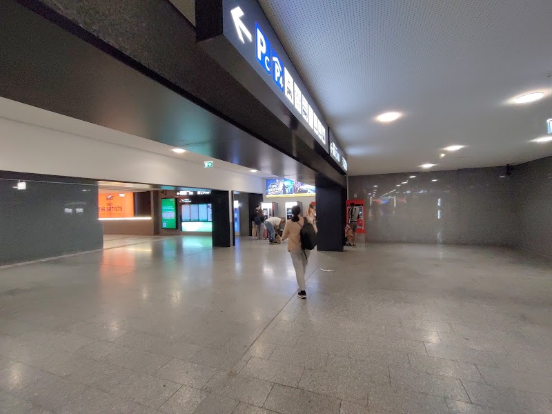 VIE Terminal 3 - VIE Terminal 3, 1300 Schwechat, Austria