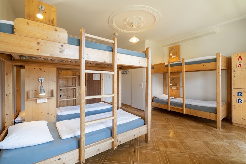 Backpackers Villa Sonnenhof - Hostel Interlaken - Backpackers Villa Sonnenhof - Hostel Interlaken Alpenstrasse 16, 3800 Interlaken, Switzerland