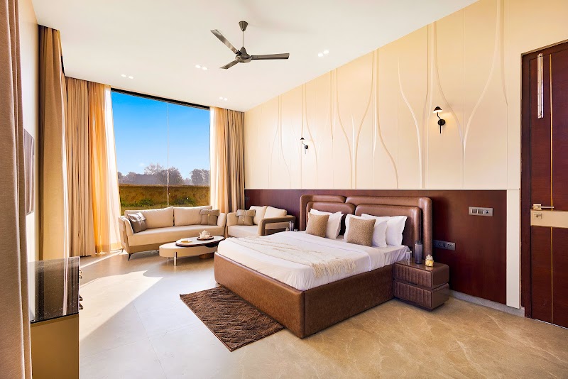 ELIVAAS House of Tvara - 3 BHK Villa with Private Pool and Garden in Gurugram - ELIVAAS House of Tvara - 3 BHK Villa with Private Pool and Garden in Gurugram House of Tvara, Manesar, Hasanpur, Haryana 122105, India