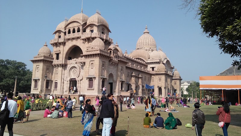 Vivekananda Park - Vivekananda Park, Paschim Putiary, Kolkata, West Bengal 700082, India