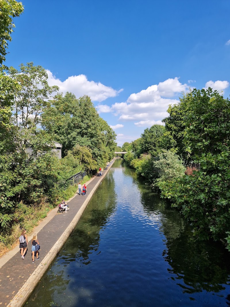 Regent's Park Running Track - Regent's Park Running Track, London NW1 4RU, UK