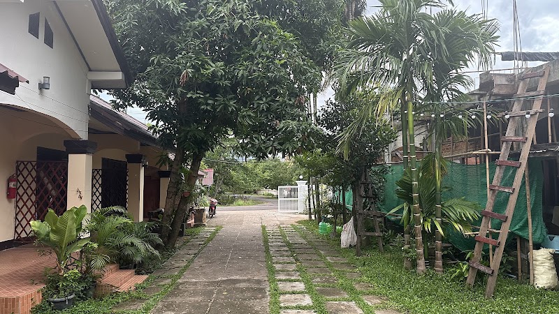 Dok Champa Guest House