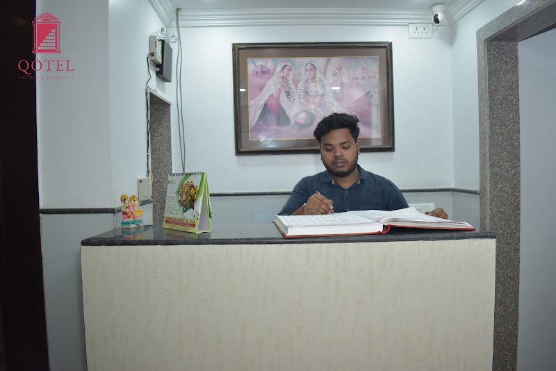 Qotel Express Sandberry - Prashant Vihar - Qotel Express Sandberry - Prashant Vihar ED Block, Prashant Vihar, Sector 14, Rohini, Delhi, 110085, India