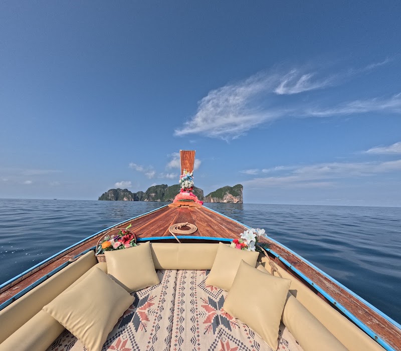 Mr. Chet Longtail Boat Trip - Mr. Chet Longtail Boat Trip, 47 หลังโรงแรมทรายพีพีไอซ์แลนด์วิลเลจ หาดโล๊ะบาเกา , เกาะพีพีดอน Tambon Ao Nang, Amphoe Mueang Krabi, Chang Wat Krabi 81000, Thailand