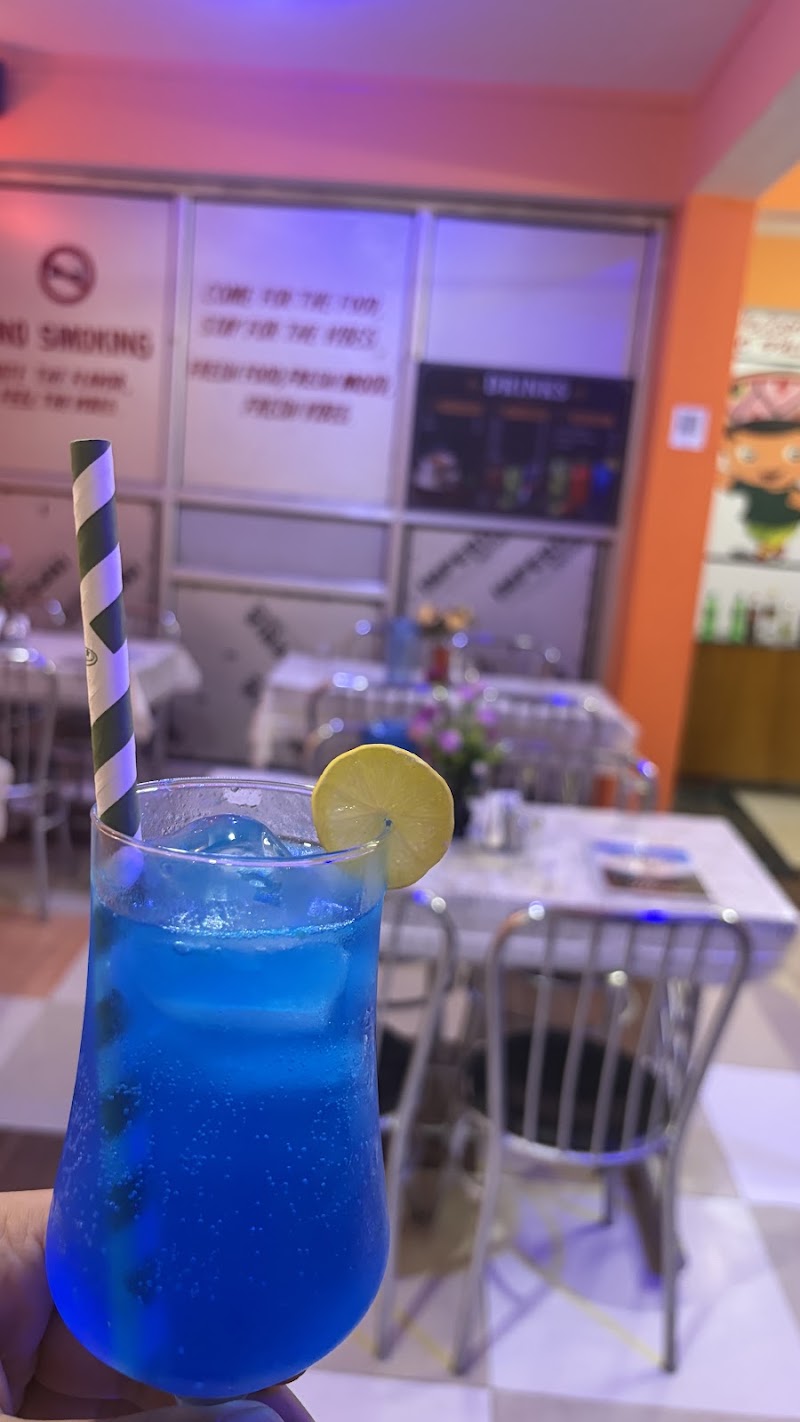 Bir Billing Valley Cafe - Bir Billing Valley Cafe, main bazar 2, minutes walk from bus stand, Bir Rd, opposite Pnb atm, Bir, Talkehr, Himachal Pradesh 175032, India