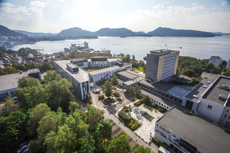 NHH Norwegian School of Economics - NHH Norwegian School of Economics Helleveien 30, 5045 Bergen, Norway