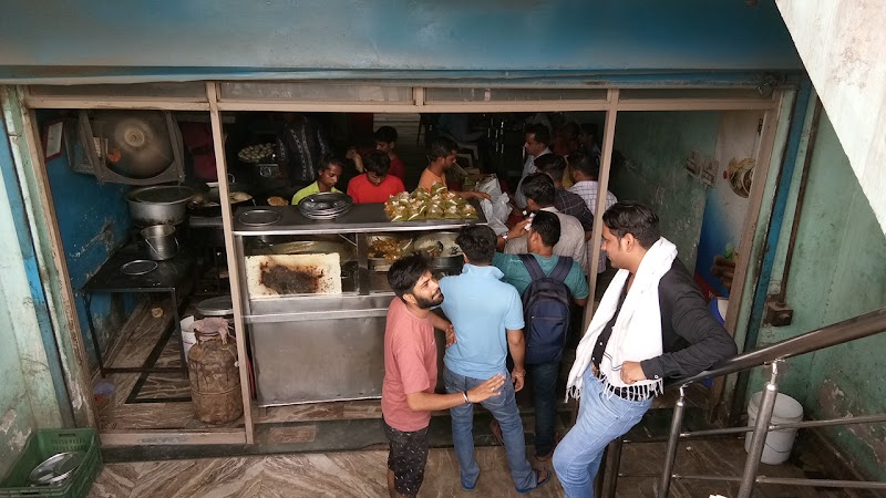 Chhole Bhature Shop - Chhole Bhature Shop H3WJ+G9W, Gali No 4, Mahavir Enclave I, Mahavir Enclave Part 2, Mahavir Enclave, New Delhi, Delhi, 110045, India