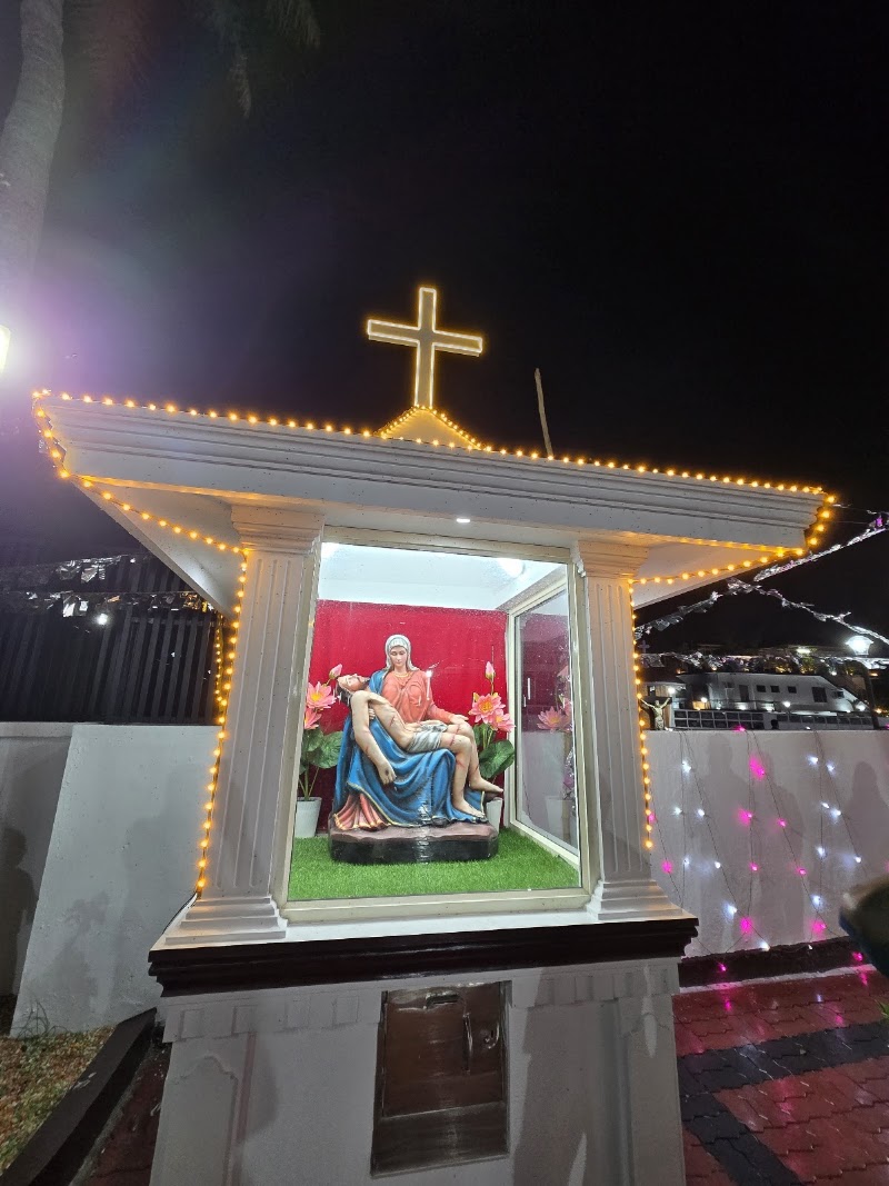 ST JOSEPH'S LATIN CATHOLIC CHURCH, CHIRACKAL, PALLURUTHY - ST JOSEPH'S LATIN CATHOLIC CHURCH, CHIRACKAL, PALLURUTHY, W7C7+FQ4, Chirakal, Palluruthy, Kochi, Kerala 682006, India