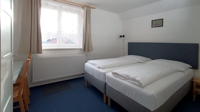 Guest House Prague Airport - Guest House Prague Airport, Pod Strání 515, 252 62 Statenice-Horoměřice, Czechia