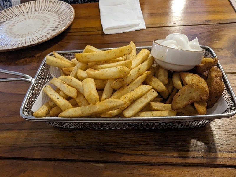 G-Town Cafe 65 - All Day Diner - G-Town Cafe 65 - All Day Diner M3M T Point, Golf Course Ext Rd, Medawas, Sector 65, Gurugram, Haryana 122101, India