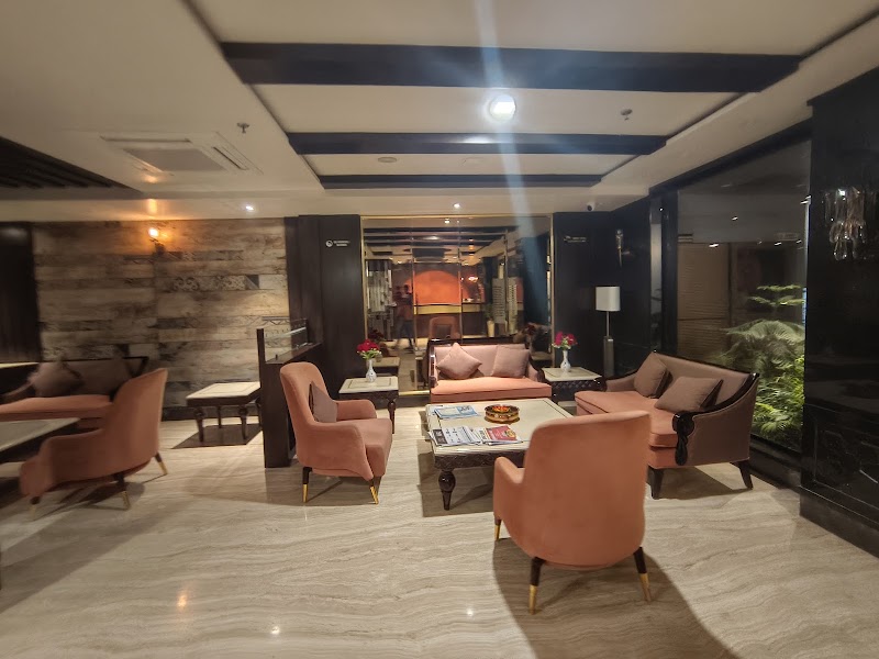AQUARIUS HOTEL - AQUARIUS HOTEL S20 cantonment PLOT, The Mall Road, 51G, Victory Bridge, Varanasi cantonment, Varanasi, Uttar Pradesh 221002, India