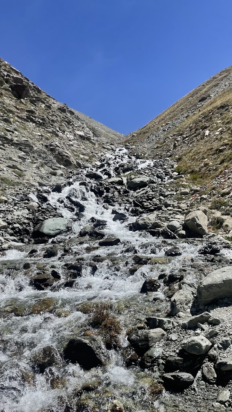 Chandartaal water crossing - Chandartaal water crossing, 9JM7+WWQ, Chandratal Rd, Dhar Pallamo, Himachal Pradesh 175140, India