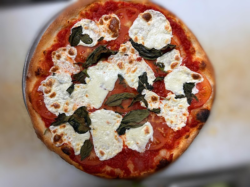 Giovanni's Pizza Ristorante, and Bar - Giovanni's Pizza Ristorante, and Bar 1622 Thomaston Ave, Waterbury, CT 06704, USA