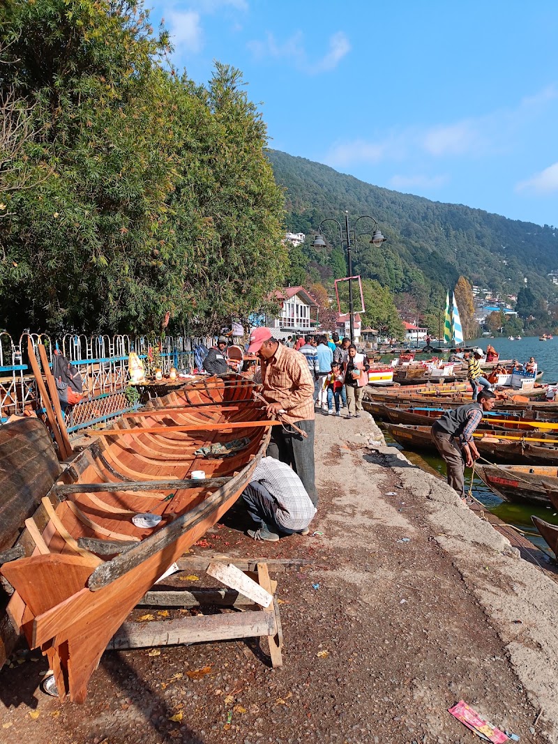 Peddle Boat Stand Flats - Peddle Boat Stand Flats, 9FQ4+X4V, Near Rink Hall, Ayarpatta, Nainital, Uttarakhand 263001, India