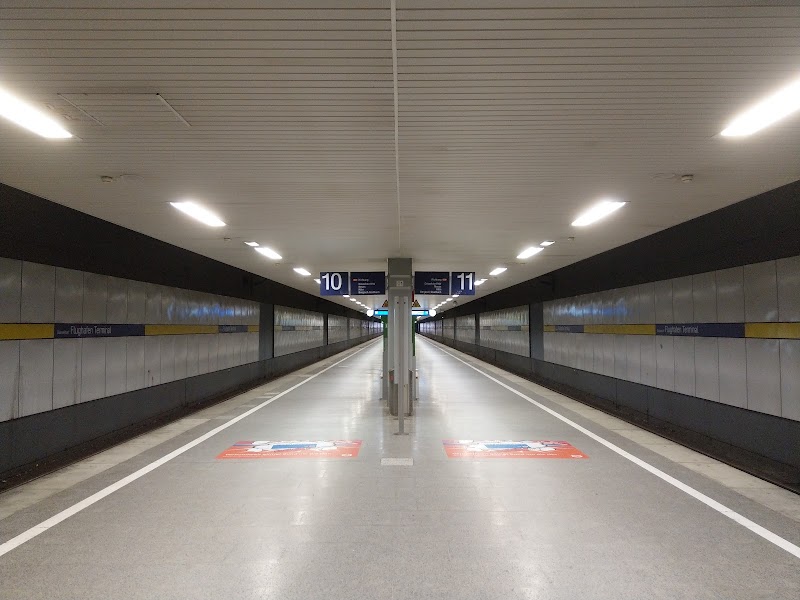 Düsseldorf Flughafen Terminal - Düsseldorf Flughafen Terminal, District 5, 40474 Düsseldorf, Germany