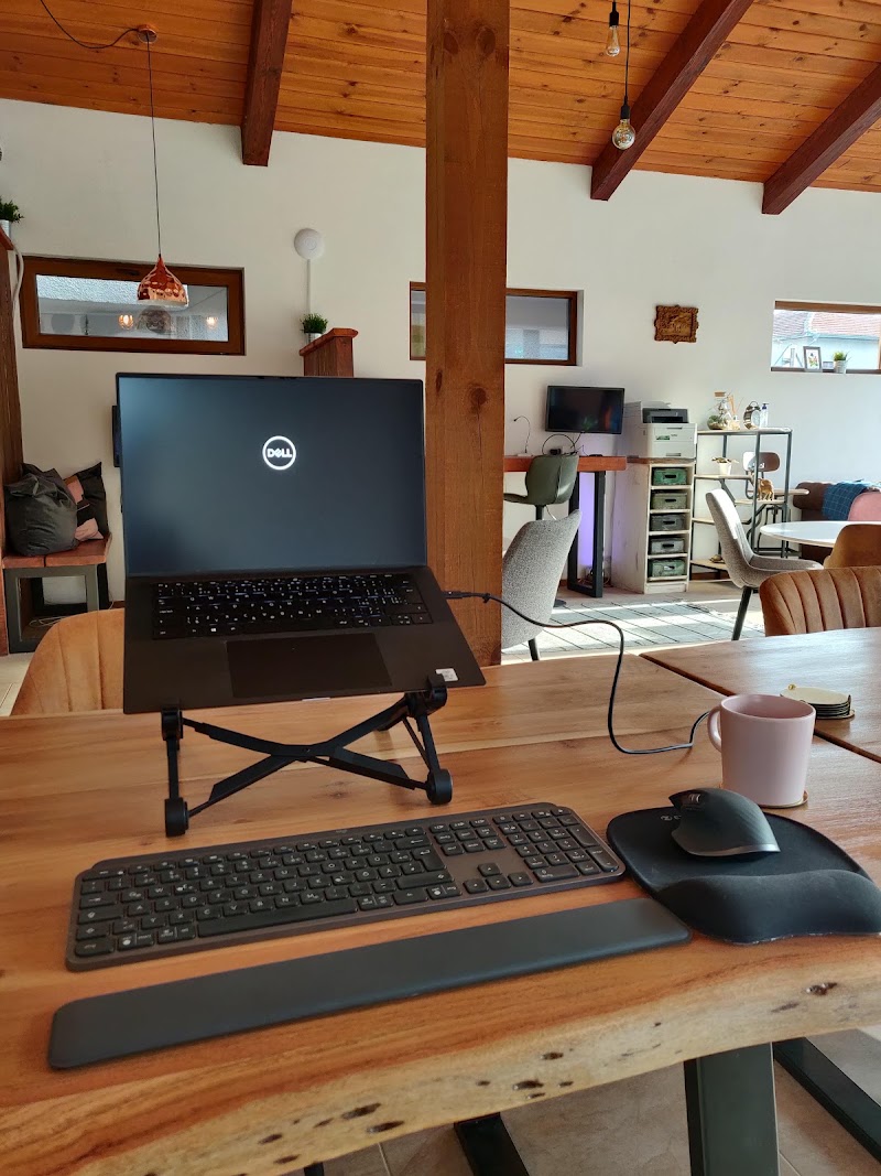 Altspace Coworking Bansko - Central - Altspace Coworking Bansko - Central кв. Новия град, ul. "Edelvays" 6, 2770 Bansko, Bulgaria