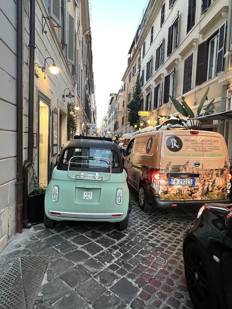 Fun Moving - Fun Moving, Piazzale delle Canestre, snc, 00198 Roma RM, Italy
