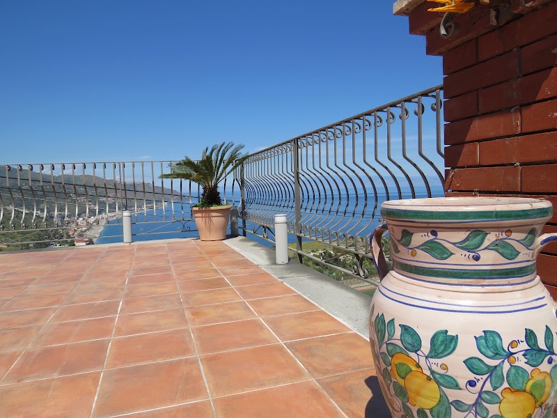 Villa Athena Taormina - Villa Athena Taormina Via Luigi Pirandello, 24, 98039 Taormina ME, Italy