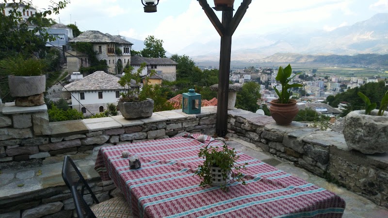 Konaku Guest House, Gjirokastër - Konaku Guest House, Gjirokastër 34CP+WRP, Gjirokastër, Albania