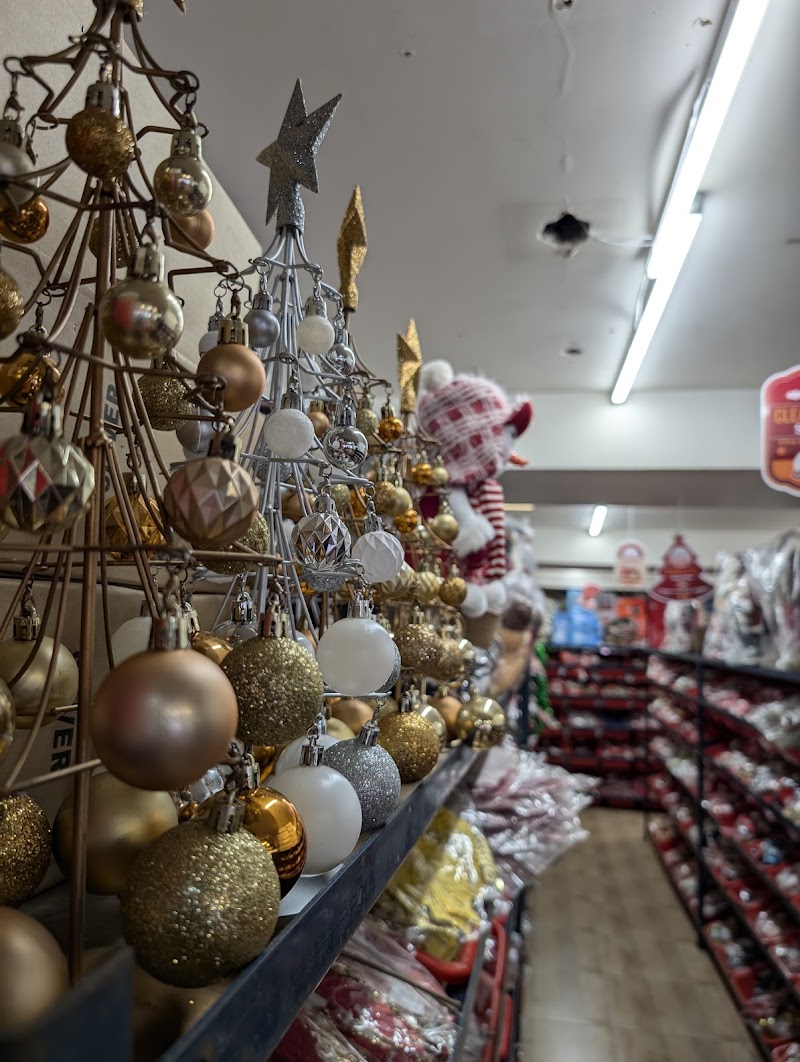 Roys Wonderland-Christmas Trees & Decors - Roys Wonderland-Christmas Trees & Decors, 174,175, 2nd floor, 173, Commercial Street, above Bhagathram Sweets, Tasker Town, Shivaji Nagar, Bengaluru, Karnataka 560001, India