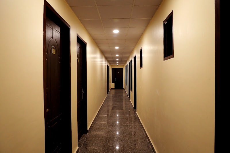 OYO Flagship Hotel Townhouse - OYO Flagship Hotel Townhouse NM 1, near SAIN DASS SCHOOL GROUND, Gopal Nagar, Jalandhar, Punjab 144008, India