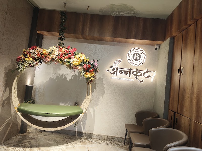 Bricks Vrindayan Restaurant and Bakers, Sardarpura - Bricks Vrindayan Restaurant and Bakers, Sardarpura 532, 9th B Rd, Near Children Park, Sardarpura, Jodhpur, Rajasthan 342003, India