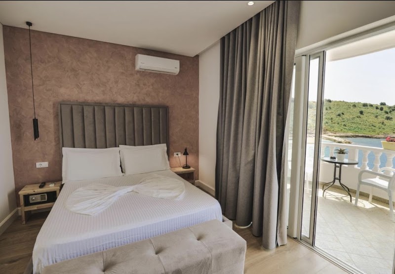 Villa Alisja Sarande - Private Beach, Sarande - Villa Alisja Sarande - Private Beach, Sarande VXGJ+R4H, Rruga Idriz Alidhima, Saranda, Albania