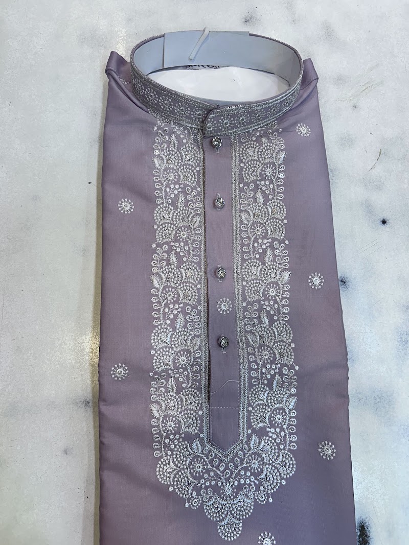 Angarakha - Angarakha 11, Ghee Walo Ka Rasta, Johri Bazar, Johari Bazar, Jaipur, Jaipur Nagar Nigam Area, Rajasthan 302001, India