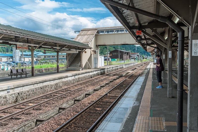 Hida-Furukawa Station - Hida-Furukawa Station, 8 Furukawacho Kanamoricho, Hida, Gifu 509-4225, Japan