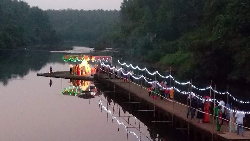 Sangameshwar Temple - Sangameshwar Temple 64MX+5M2, Sanguem Rd, Sanguem, Goa 403704, India