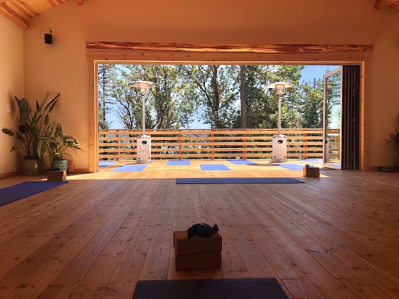 The Zen Cove Studio - The Zen Cove Studio, 974 View Ridge Dr, Oak Harbor, WA 98277, USA