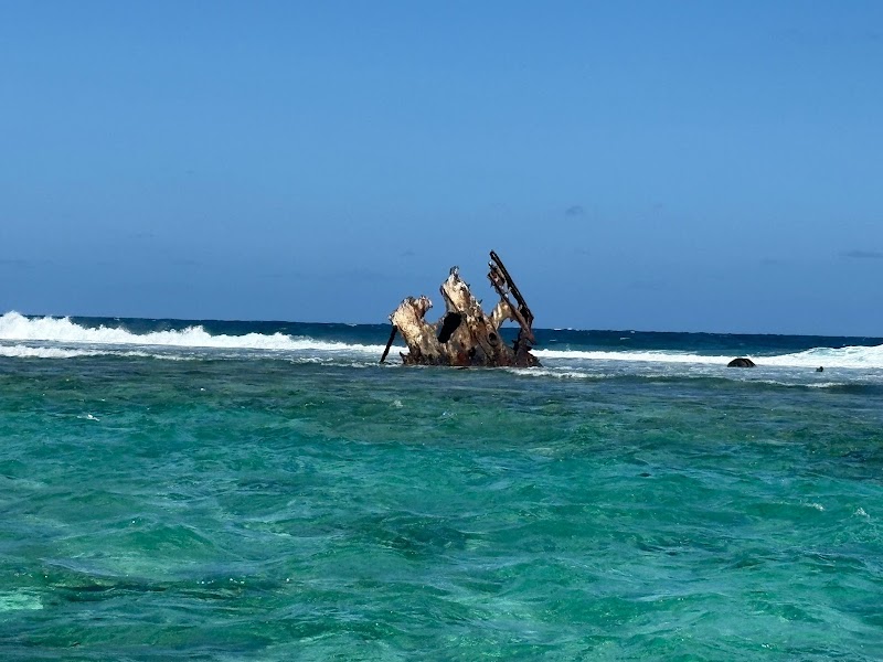 Summer Wings Cruise - Summer Wings Cruise MU, Le Chaland, Mahébourg 51510, Mauritius