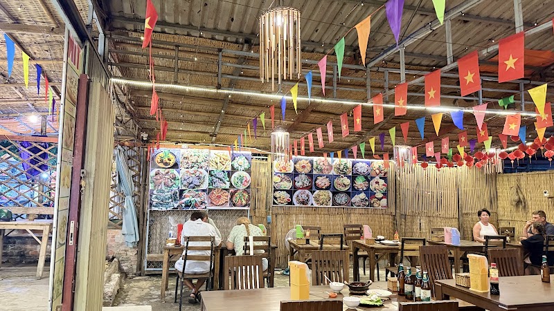 Tin Tin Pizza: family restaurant & vietnamese food & vegetarian food - Tin Tin Pizza: family restaurant & vietnamese food & vegetarian food tổ 4 ấp ông lang, xã cửa dương, phú quốc , kiên giang, Ông Lang, Phú Quốc, An Giang 922221, Vietnam