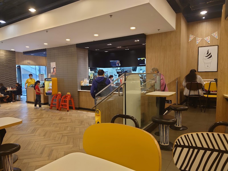 Maritime Bay Shopping Mall - Maritime Bay Shopping Mall, 18號 Pui Shing Rd, Tseung Kwan O, New Territories, Hong Kong